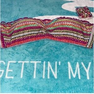 NWOT Mossimo Multi- Print Bikini top only w/ removable straps